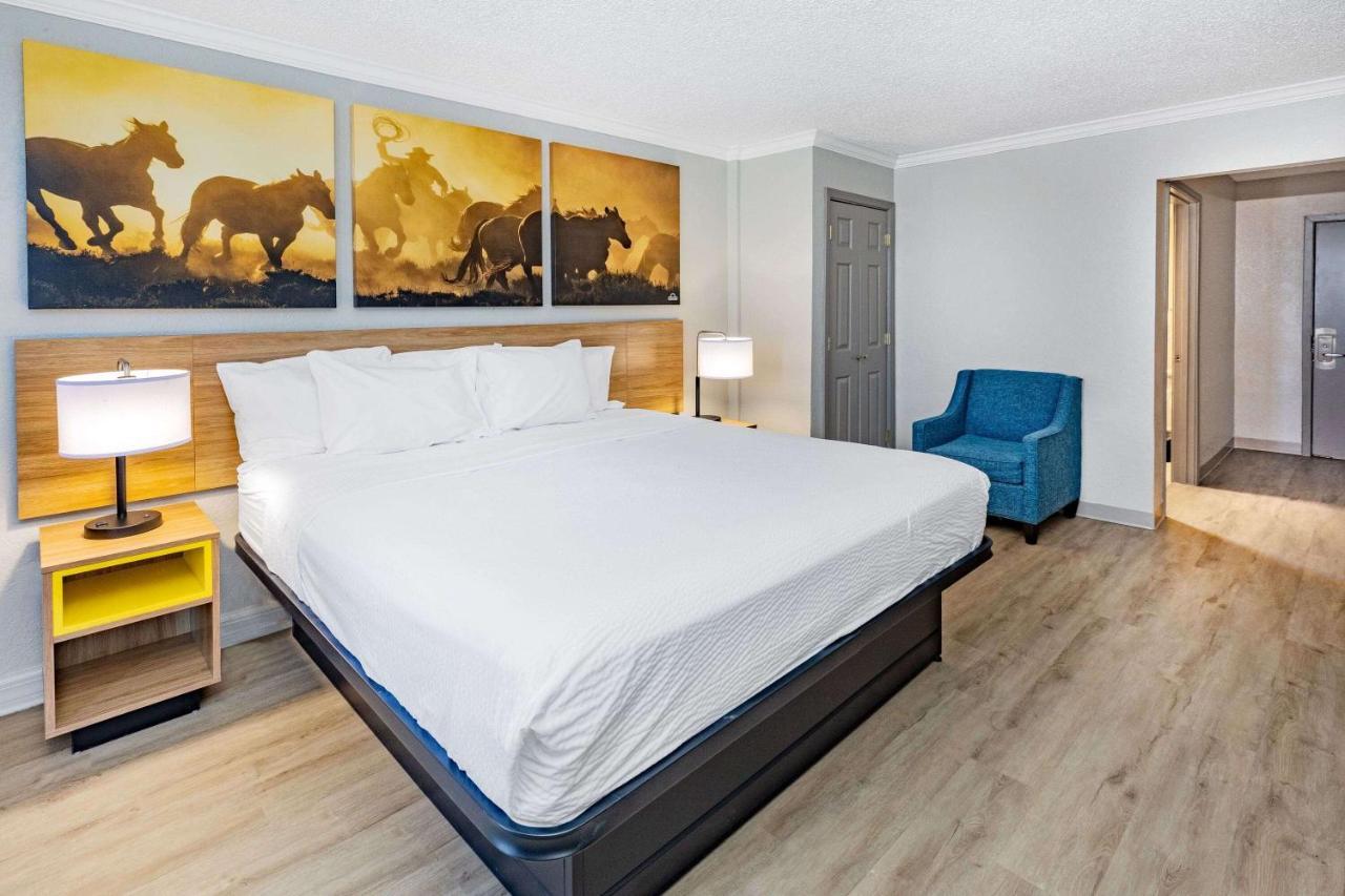 Days Inn By Wyndham Del Rio Kültér fotó